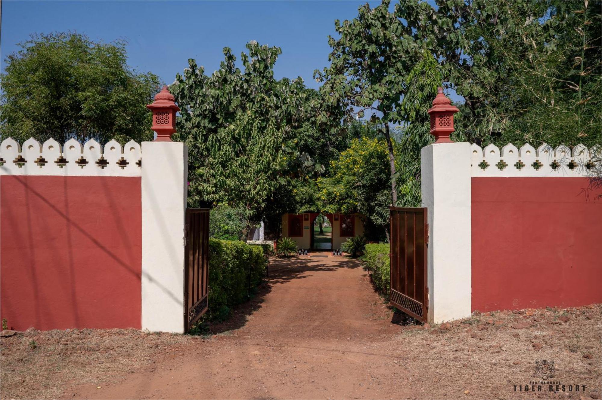 Ranthambore Tiger Resort Sawai Madhopur Luaran gambar